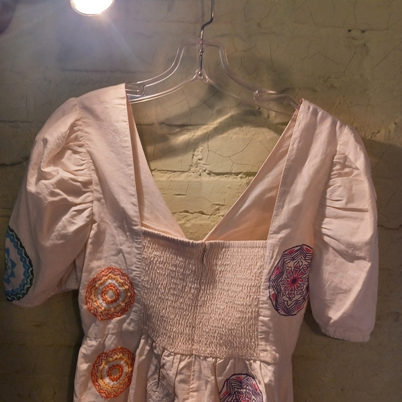 NEW ! ciebon Embroidered Cream Women's Top - Picture 6 of 6